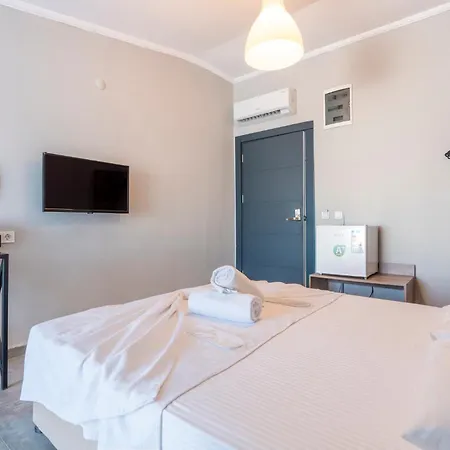 شقة فندقية لارا بيتش هومز 3*