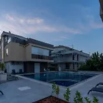 Lara Homes 안탈리아