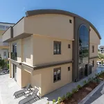 Aparthotel Lara Homes
