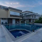 Lara Homes