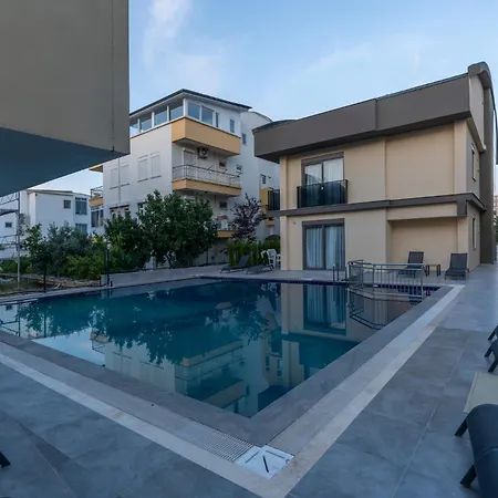 Lara Homes 3*