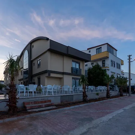 Lara Homes Aparthotel 3*